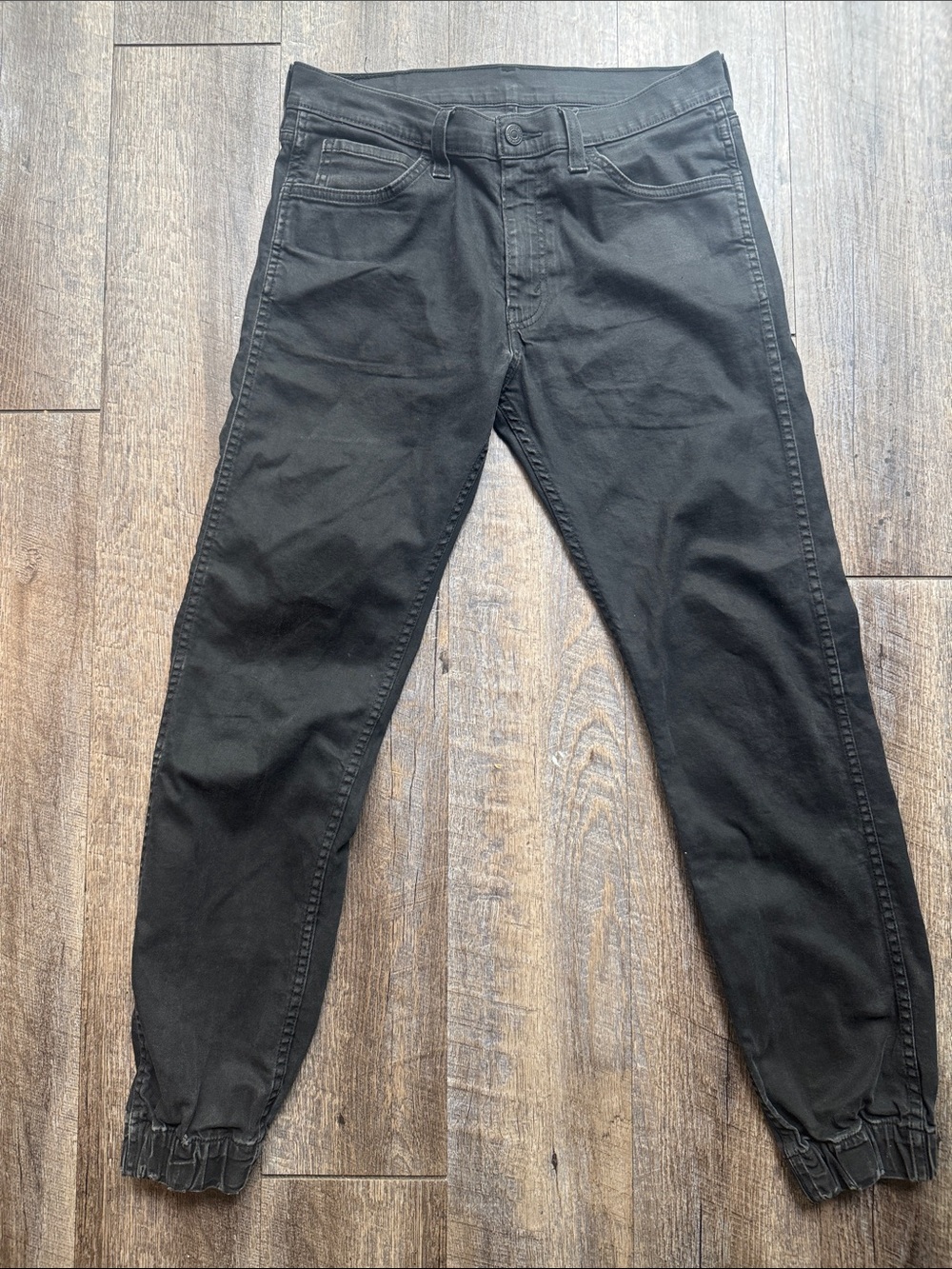 Levi's 513 Black jogger-Cuff Jeans